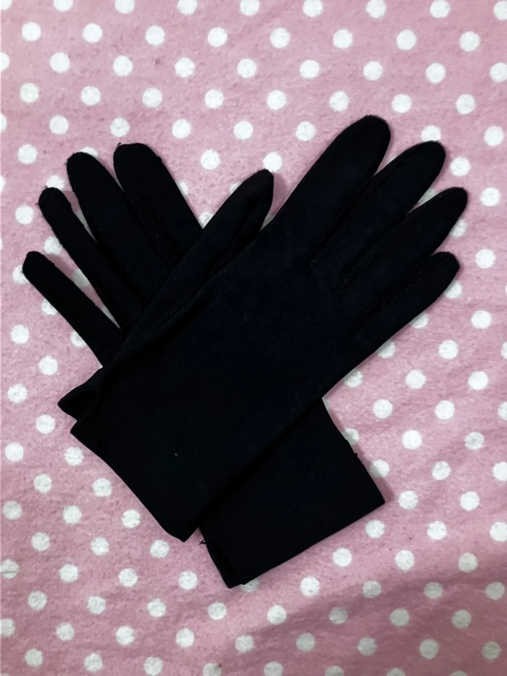 Vintage Isotoner Black Gloves OS - Picture 2 of 9
